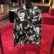 着る芸術品ヴェルサーチコピーLE POP CLASSIQUE PRINT カジュ...