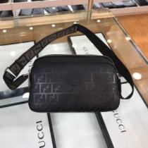 最先端のスタイル フェンディ FENDI 注目度が上昇中 ミニバッグ 2026SS人気