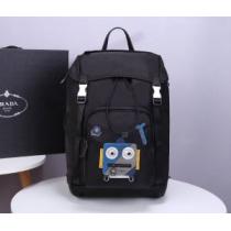 海外でも大人気 プラダ 日本未入荷カラー PRADA リュック 20SSトレンド