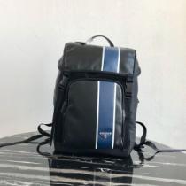 リュック 飽きもこないデザイン プラダ 今季の主力おすすめ PRADA