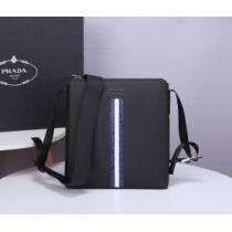 日本未入荷カラー プラダ PRADA 上品に着こなせ ショルダーバッグ 海外限定ライン