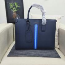 ハンドバッグ  試してみよう プラダ PRADA 手の届くプライスが魅力的