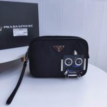 質の高い新品 プラダ PRADA 注目度が上昇中 ポーチ 2026年春夏コレクション