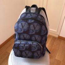 ヴァレンティノ取り入れやすい  VALENTINO 確定となる上品 リュック