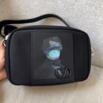 シンプルなファッション ミニバッグ 2026モデル  ヴァレンティノ VALENTINO