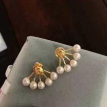 20SS☆送料込 ディオール DIOR ストリート系に大人気 ピアス  非常にシ...
