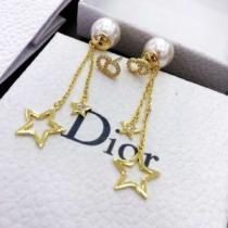 お値段もお求めやすい ディオール DIOR 海外大人気 ピアス  大幅割引価格 20SSトレンド