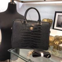 激安2026春夏ヴェルサーチ メデューサ バッグ 値段 ビジネスシーンVERSACE ブリーフケース 安い コピー 収納性抜群