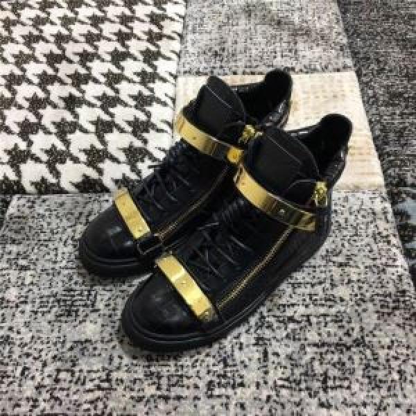 ジュゼッペ ザノッティ 是非ともオススメしたい GIUSEPPE ZANOTTI ランニングシューズ 試してみよう