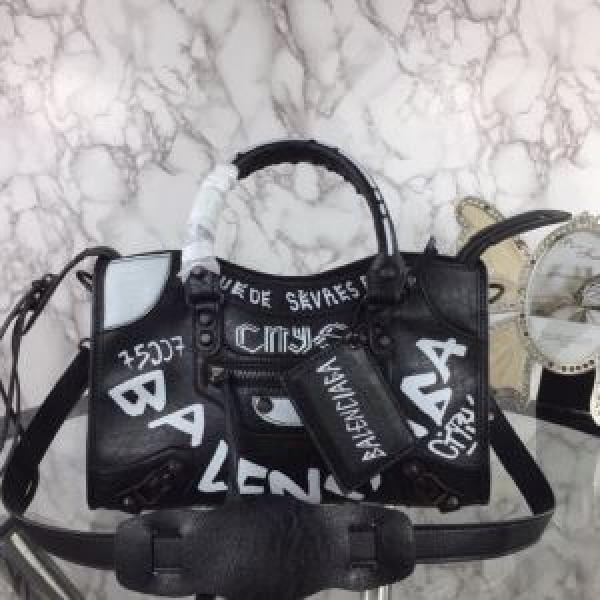 20SS☆送料込 バレンシアガ 普段のファッション BALENCIAGA 大人気のブランドの新作  レディースバッグ