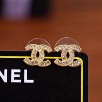 人気の高いブランド ピアス 累積売上総額第１位 スワロフスキー SWAROVSKI 2026春新作