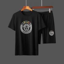 VERSACEメドゥーサ ロゴ ヴェルサーチ コピー Ｔシャツ セットアップ 2...