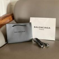 シンプルなファッション 多色可選 バレンシアガ BALENCIAGA スタイルアップ  レディースバッグ 2026モデル