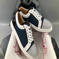 クリスチャンルブタントレンドスニーカーメンズChristian Louboutin 男性靴おしゃれ個性的な通勤通学シューズコーデ
