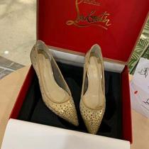 履き心地ルブタンハイヒールレディース2026トレンドChristian Louboutin 結婚式パンプスデート綺麗デザイン新作