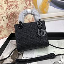 DIOR最新ショルダーバッグ人気お買い得2026トレンドディオールミニバッグ使い...