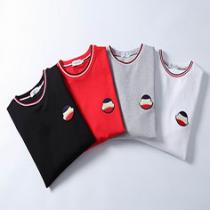 2026秋冬おすすめMONCLER長袖パーカー服メンズ秋冬人気色コーデスタイルを演出モンクレール服サイズ感オシャレな秋冬コーデ