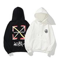 大人っぽさOff-White 2026秋冬トレンドオフホワイトパーカーサイズ感カジュアルスタイルブラック
