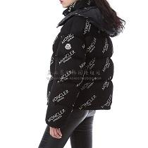 2026-21年秋冬MONCLER モンクレールダウンジャケット オシャレな秋冬コーデ脚長効果の腰丈デザインレディース