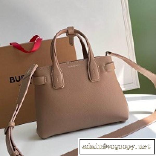 海外でも大人気 レディースバッグ バーバリー 日本未入荷カラー BURBERRY 注目を集めてる