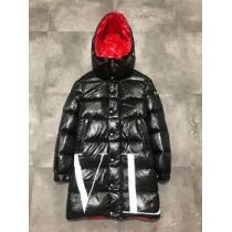 男女可選MONCLER x Valentinoコラボモンクレール コピー お洒落で機能性高いロングダウンジャケット一気に大人のこなれ感抜群