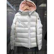 ゆったりきれいめスタイル新品 2026冬MONCLER モンクレール激安 ダウン...