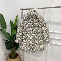 2026秋冬注目の新品MONCLER モンクレール ダウン コピー 大注目の今季の秋冬ファッション 保温