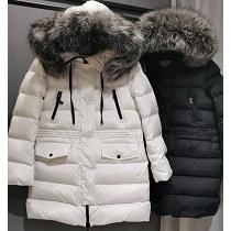 2026MONCLER モンクレール 新作 大人っぽさや重厚感カジュアル モノト...