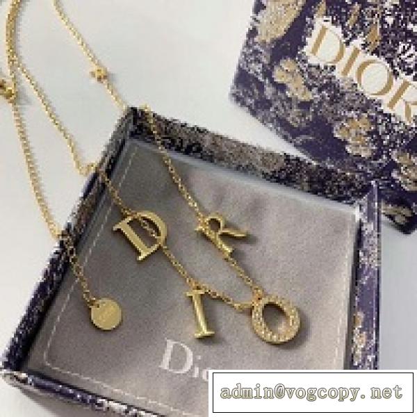 オシャレが楽しめる新品 dior コピー 華奢なシルエットで 品が良く見た目 ブレスレット×ネックレス