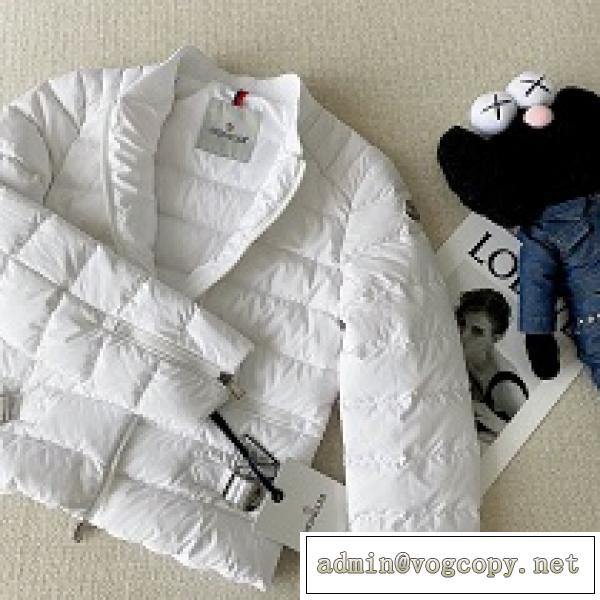 安心品質仕上がりMONCLER モンクレール ダウン コピー レディース 暖かさ着用感すごい シンプルで無地のデザイン
