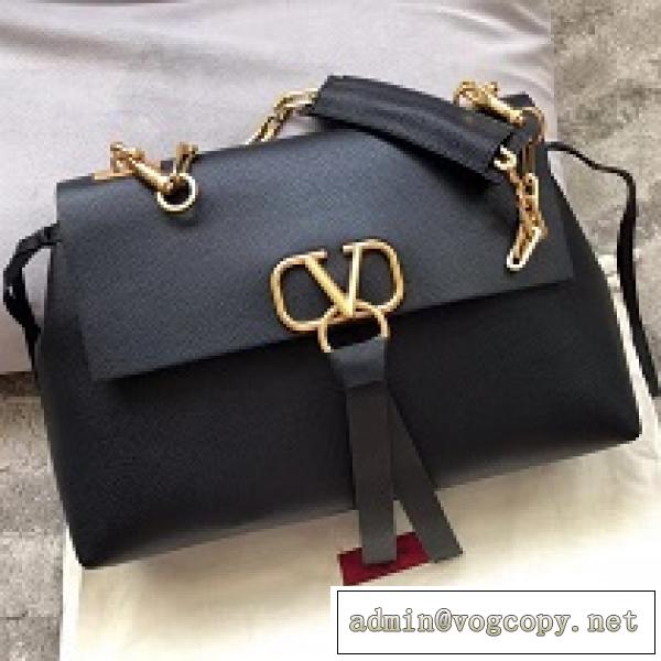 ファッション感が満点！Valentino Garavani VRING ヴァレンティノ バック コピー レディース ショルダーバッグ