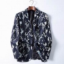 品良くまとめる LV ルイ ヴィトン ジャケット コピー おしゃれ感度が高まる デザイン性の高い メンズ