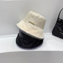 モノトーンのかわいいバージョンBALENCIAGA バレンシアガ 帽子 コピー バケットハット 冬 保温