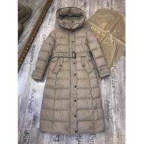 幅広い着こなしおすすめBURBERRY バーバリー コピー カジュアルにきれいめ ベルトを付き 女性用 ロングダウン