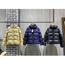 2026防寒着おすすめBURBERRY バーバリー コピー 服 絶妙な丈感 保温性も優れた 軽くて暖かいダウンジャケット