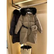 実用性にも優れた秋冬新作PRADA プラダ コピー 様々な快適機能が付いて ボデ...