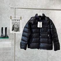2026最新おすすめMONCLER モンクレール 新作 防寒性に優れ軽い素材を使...