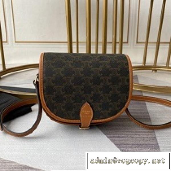有名ブランドです セリーヌ CELINE  着こなしを楽しむ レディースバッグ 限定品が登場