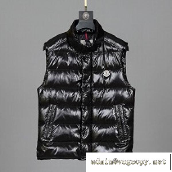 2026秋冬着こなし存在感MONCLER モンクレール コピー 通販 温かさと軽さを両立 シンプルな黒 ダウンベスト