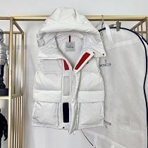 2026年秋冬に新登場 モンクレール ダウン メンズ コピー 無袖 薄手の軽量生...