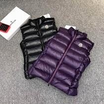 人気ランキング2026秋冬新作MONCLER モンクレール 偽物 レディース 無袖ダウン 着心地の良い 薄手の軽量生地