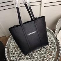 BALENCIAGA バレンシアガ バッグ 人気 エブリデイ トートバッグ 牛革 3色可選 幅広い年代に好かれる