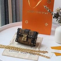 LOUIS VUITTON ルイ ヴィトン コピー エッセンシャル トランク チェーンバッグ MINI プレゼントに最適