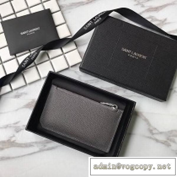 大人気Saint Laurent カードケース 新作 2026激安価格 使い勝手 YSL スーパーコピー 財布 都会派女性に愛用者続出