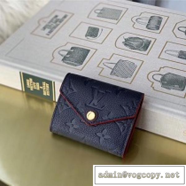 新入荷 LOUIS VUITTON コピー ZOÉ 財布 「ポルトフォイユ・ヴィクトリーヌ」2色入 フェミニンなアイテム