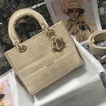 最新モデルDIOR ディオール バッグ 「Lady D-Lite 」ハンドバッグ カナージュ刺繍 チャームなデザイン ベージュ