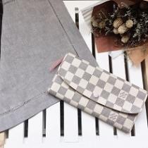 LOUIS VUITTON ヴィトン 財布 レディース コピー 「ポルトフォイユ・エミリー」長財布 プレゼントに最適