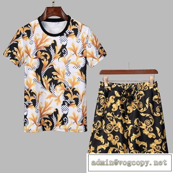 人気トレンドVERSACE ヴェルサーチ メンズ tシャツ セットアップ 一気に大人のこなれ感抜群 大活躍
