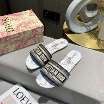2026おすすめトレンド新作 DIOR ディオール 靴 コピー 「D-WAY」 スライドサンダル 高い人気を誇る