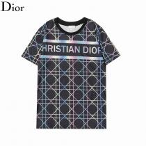 2026年トレンドDIOR ディオール コピー 半袖Tシャツ ストリートな感じ クールさがあるスタイリング